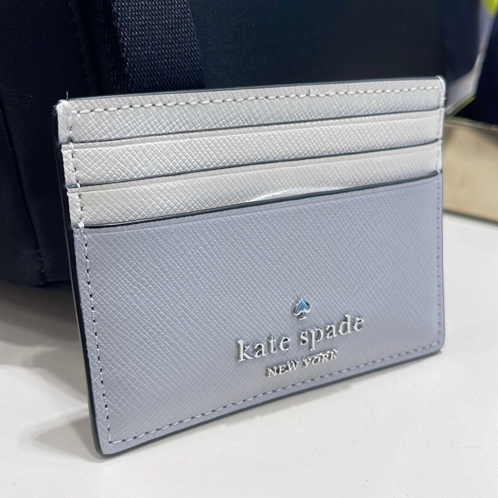 Kate Spade Madison Small Slim Card Holder
Platinum Grey Multi
NWT - Picture 2 of 16
